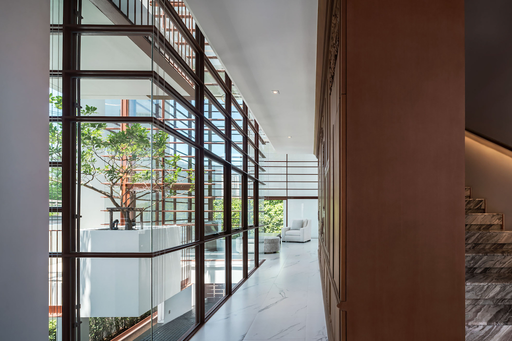 Anonym Architects Designs A Modern Residence In Bangkok Inspired