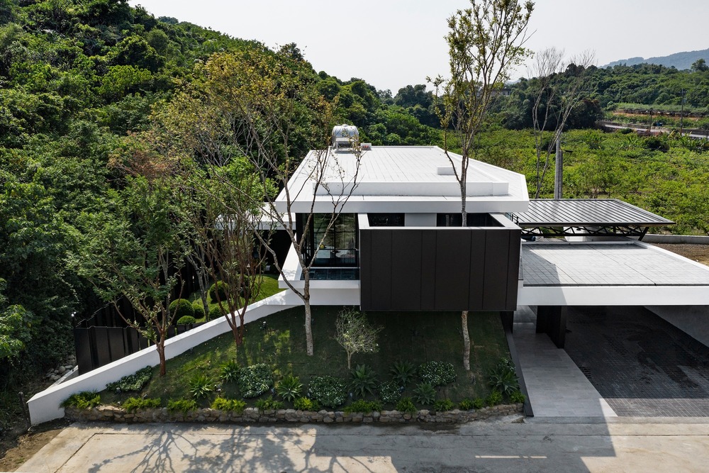 A Countryside House In Taiwan That Blends With Its Mountainous   Taiwan House Chain10 DE51GN 4 