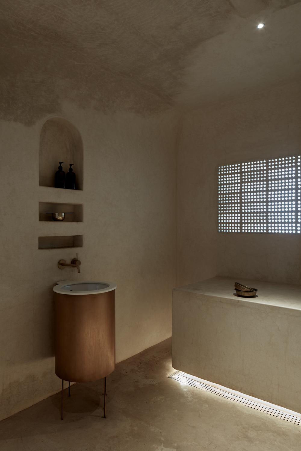 Berber Heritage-inspired Minimalist Spa In Dubai By Vshd Design Features Moroccan Hammam Aesthetic - De51gn